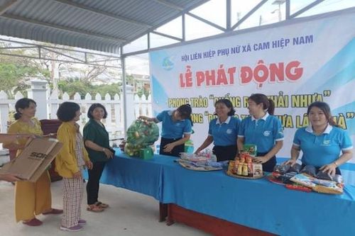 Hội Phụ nữ xã Cam Hiệp Nam (huyện Cam Lâm): Phát động phong trào 'Phòng, chống rác thải nhựa'
