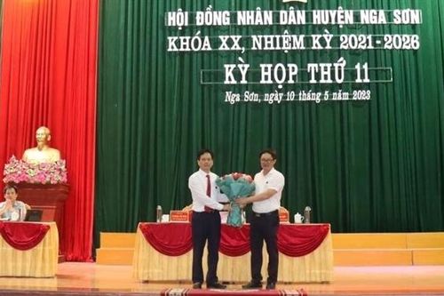 Ông Thịnh Văn Huyên được bầu giữ chức Chủ tịch UBND huyện Nga Sơn