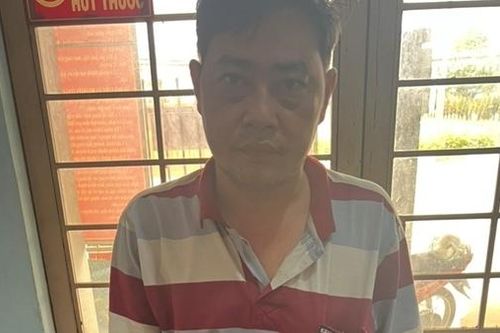Lừa cụ bà sống gần phòng trọ đi bán ngoại tệ giả