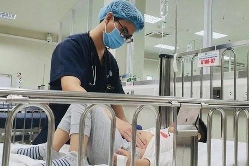 3 trẻ cấp cứu do ăn bánh sôcôla chứa 'ma túy': Lời cảnh báo cho phụ huynh