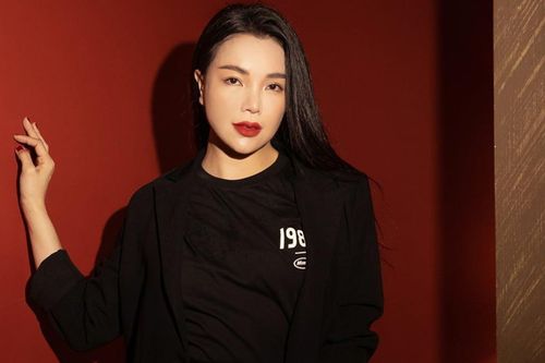 Trà Ngọc Hằng: 'Trên hành trình chạy tới vị trí ngôi sao, tôi vấp ngã nhiều lần'