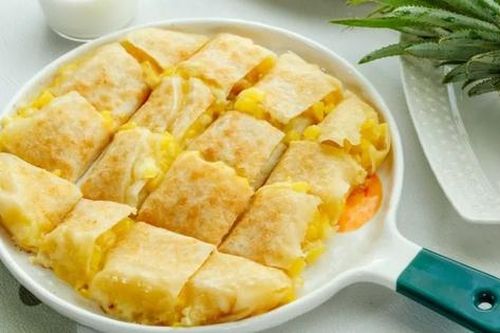 Trổ tài làm bánh dứa chua ngọt giòn ngon