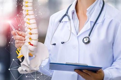 Mùa hè là thời điểm tốt để 'nuôi xương', muốn trẻ lâu và tránh xa loãng xương bạn cần chú ý 5 điều này