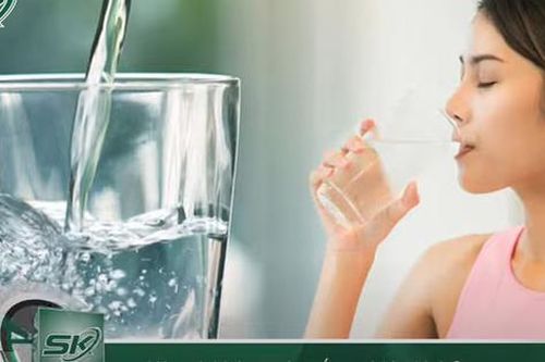 Nên và không nên uống gì lúc khát?