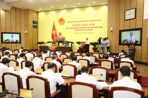 Hà Nội: Chất vấn về thực hiện cơ chế chính sách để nâng chất lượng đời sống nông dân