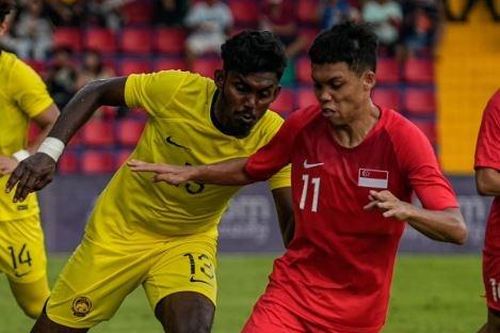 U22 Malaysia vùi dập Singapore 7-0