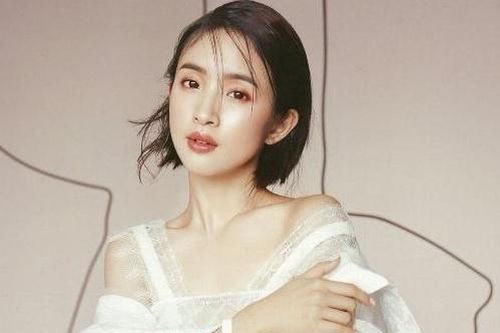Lâm Y Thần lên tiếng về tin đánh ghen, ly hôn chồng doanh nhân
