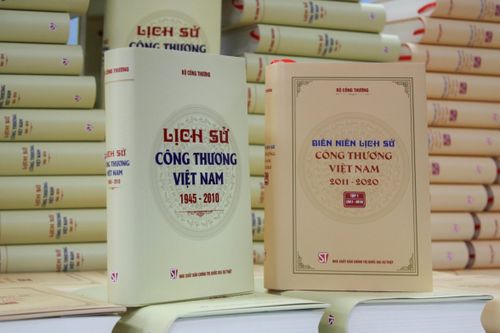Ra mắt bộ sách về lịch sử ngành Công Thương Việt Nam