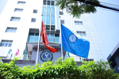 Trường ĐH Luật TPHCM thông báo tuyển sớm 40% tổng chỉ tiêu