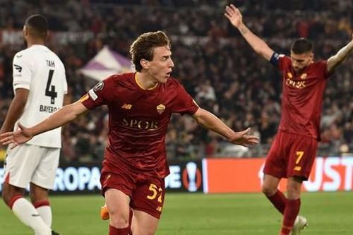 Thắng tối thiểu trước Leverkusen, Roma nắm giữ lợi thế trước lượt về
