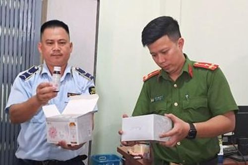 Tạm giữ hơn 7.500 sản phẩm và 5,5 tấn quế nghi nhập lậu