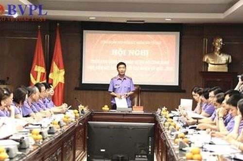 Đồng chí Nguyễn Duy Giảng chủ trì Hội nghị Ban Chấp hành Công đoàn VKSND tối cao mở rộng