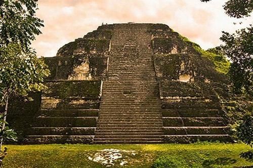 Không phải Giza, Cholula mới là kim tự tháp lớn nhất thế giới