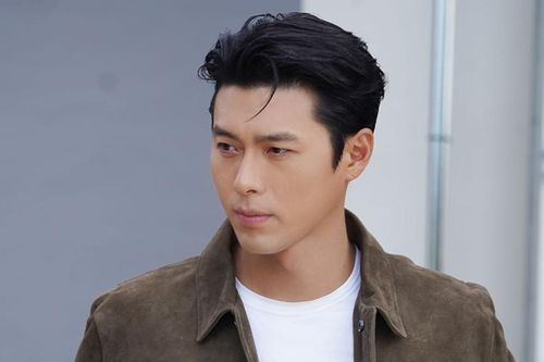 Hyun Bin bị 'tóm sống' khi đi hẹn hò với hotgirl Hàn Quốc, đàng gái là người quen của Song Joong Ki