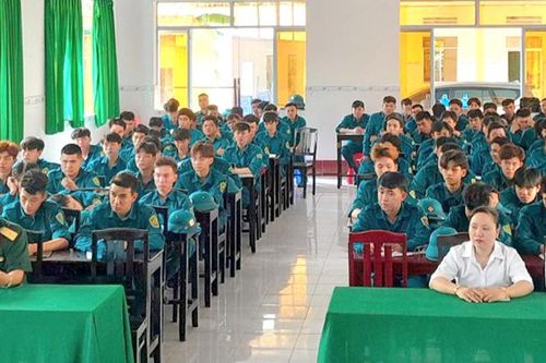 Tuyên truyền, giới thiệu việc làm cho lực lượng dân quân
