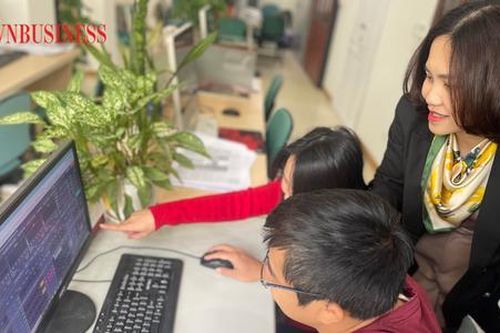 Tích lũy cổ phiếu nhóm ngành nào để đón 'sóng' tăng?