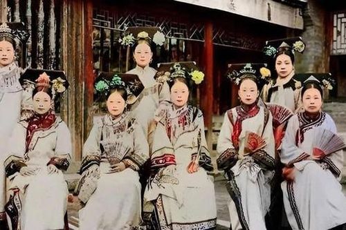Loạt ảnh ghi lại cuộc sống cuối Thanh triều: Từ Hi Thái hậu đọ sắc cùng các phu nhân, diện mạo hoàng hậu cuối cùng gây thương nhớ