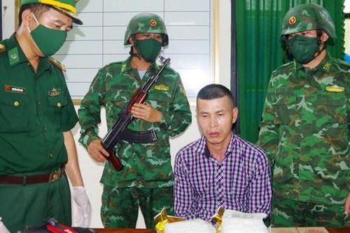 Bắt quả tang đối tượng vận chuyển trái phép ma túy số lượng lớn