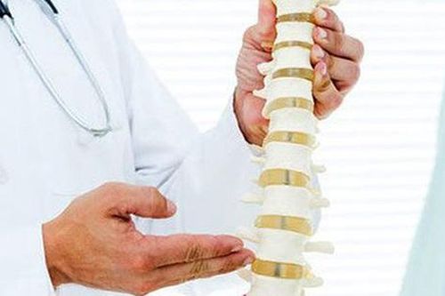 Các thuốc có thể gây hại cho xương khớp cần đặc biệt lưu ý khi dùng