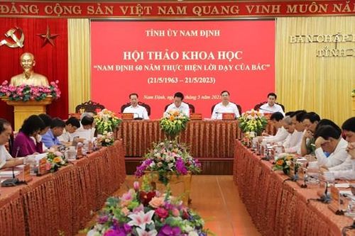 Bác Hồ 'bắt bệnh' lãng phí, phê bình cán bộ 'nấu rượu lậu' 60 năm trước
