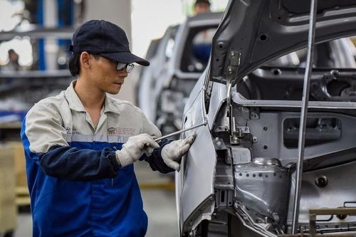 Hàng loạt doanh nghiệp phải bán tài sản để cầm cự
