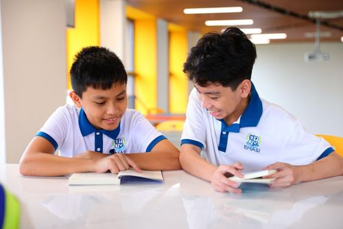 Nhiều trường tư thục ở TP.HCM tăng mạnh học phí