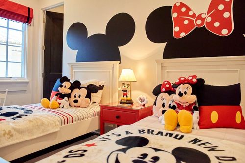 Hàng triệu USD một căn biệt thự lấy cảm hứng từ phim Disney