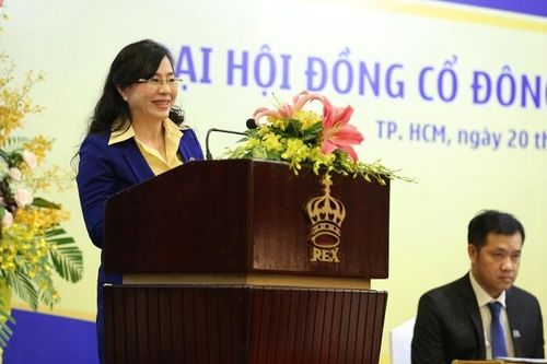 Vợ chủ tịch Địa ốc Hoàng Quân muốn thoái hơn 18 triệu cổ phiếu