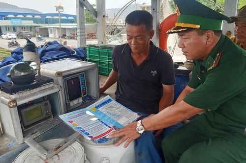 2 thuyền viên tử vong nghi do ngạt khí trong hầm cá