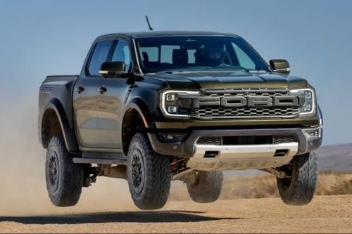 Cận cảnh Ford Ranger 2024 ra mắt tại Mỹ với ba tùy chọn máy xăng