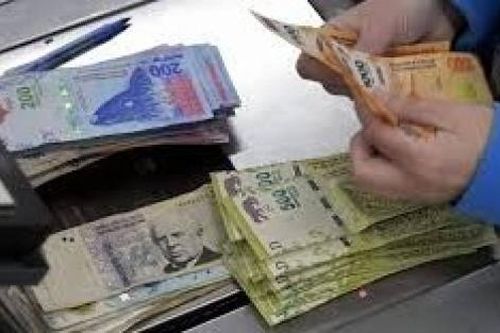 Lạm phát tại Argentina tăng chóng mặt, dự đoán kinh tế tăng trưởng âm