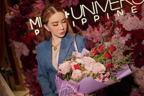 Nữ tỷ phú chuyển giới gửi lời xin lỗi Hoa hậu Hoàn vũ Catriona Gray