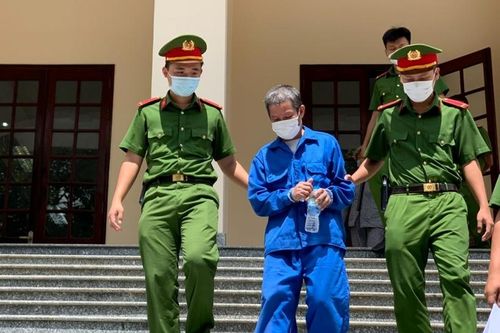 Hàn gắn tình cảm không thành, người đàn ông tiêm thuốc trừ sâu vào vợ mình