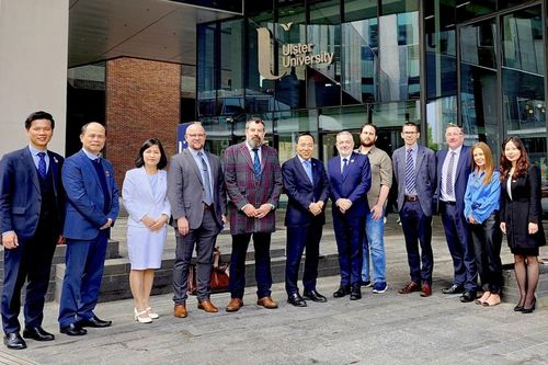 Tăng cường hợp tác giáo dục đại học Việt Nam - Bắc Ireland