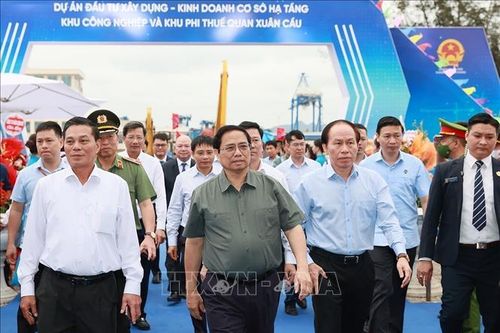 Thủ tướng dự Lễ khởi công dự án đầu tư xây dựng - kinh doanh cơ sở hạ tầng KCN và Khu Phí thuế quan Xuân Cầu