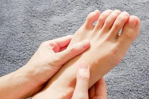 Tê bì chân tay là dấu hiệu của 7 bệnh lý nguy hiểm