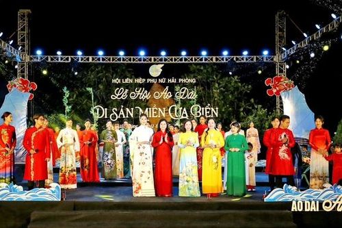 Tái hiện 'Di sản miền cửa biển' Hải Phòng qua tà áo dài