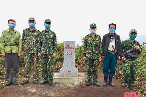 Những người gương mẫu đi đầu