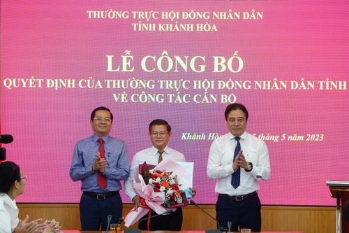 Ông Nguyễn Đức Tân giữ chức vụ Phó Chánh Văn phòng Đoàn Đại biểu Quốc hội và HĐND tỉnh Khánh Hòa