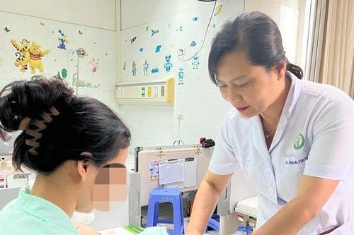 Nguyên nhân khiến bé 5 tháng tuổi ở Hà Nội hoại tử buồng trứng