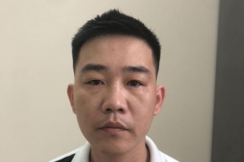 Ra đầu thú sau 6 năm lẩn trốn vì gây tai nạn làm chết người