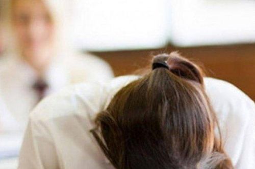 Cha mẹ cần lưu ý những gì trước mùa thi để trẻ không bị kiệt sức?
