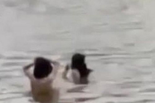 Diễn biến mới vụ 2 thanh niên 'tắm tiên' tại Hồ Gươm