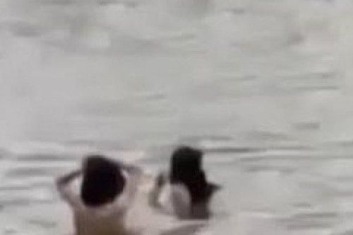 Nóng trong tuần: Công an thông tin về clip 2 người 'tắm tiên' tại Hồ Gươm