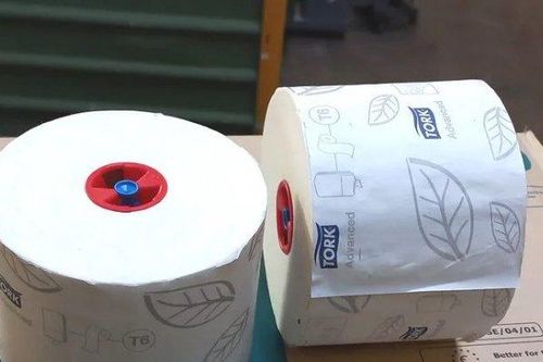 Quân đội Đức bán đấu giá gần 10.000 cuộn giấy vệ sinh