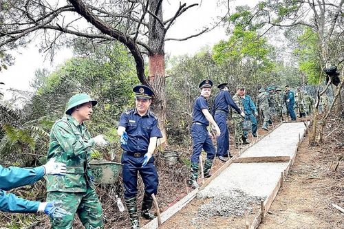 Hải quan Lạng Sơn phát động đợt thi đua nhân kỷ niệm 70 năm ngày thành lập
