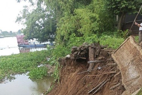 Liên tiếp xảy ra sạt lở trên địa bàn huyện An Phú