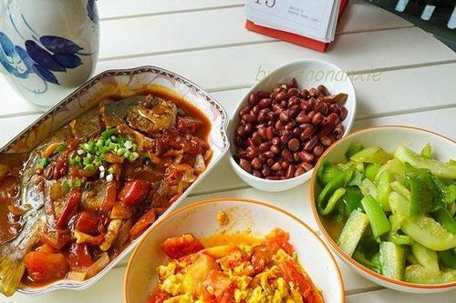 Mâm cơm ngày nóng có những món này ai cũng thích