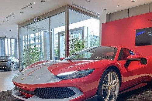Triệu hồi dòng siêu xe Ferrari 296 GTB và GTS vì nguy cơ rò rỉ nhiên liệu