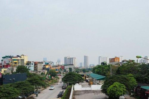 500m tường bê tông mọc lên giữa con đường 'đắp chiếu' hơn 10 năm